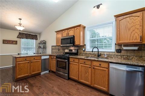 688 Bartow Dr, Dacula, GA 30019 photo 8