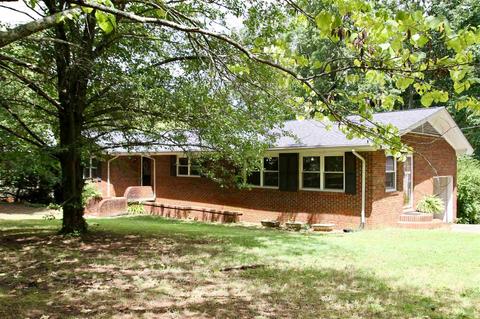 344 Yonah St, Cornelia, GA 30531 photo 4