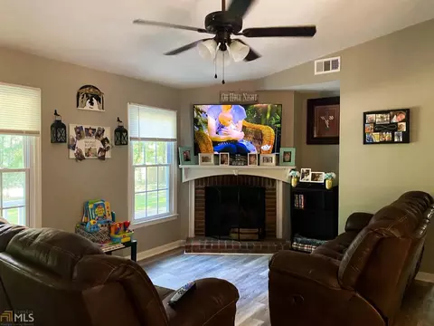 110 Waterview Dr, Lagrange, GA 30240 photo 8