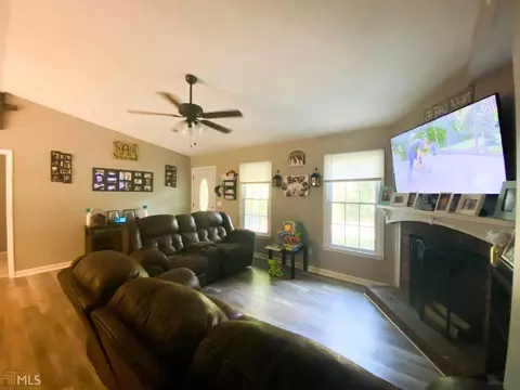 110 Waterview Dr, Lagrange, GA 30240 photo 9