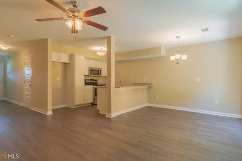 307 Pond View Rd, Macon, GA 31206 photo 6