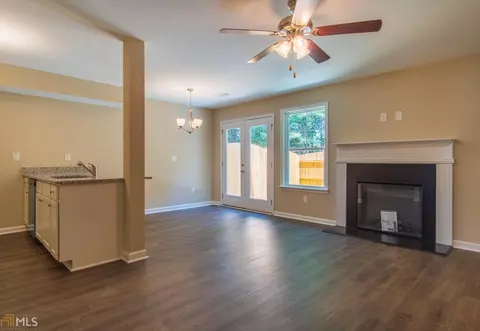 307 Pond View Rd, Macon, GA 31206 photo 5