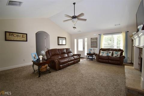 585 Matt Ln, Bethlehem, GA 30620 photo 3