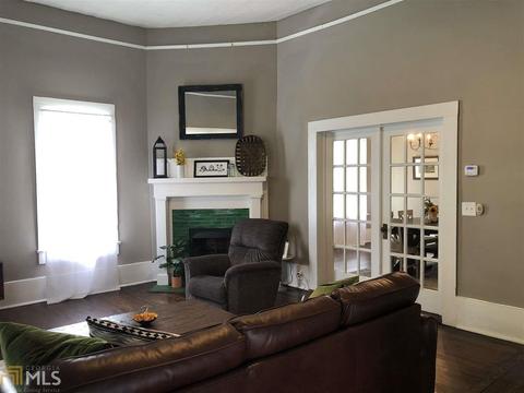 36 E New St, Winder, GA 30680 photo 4