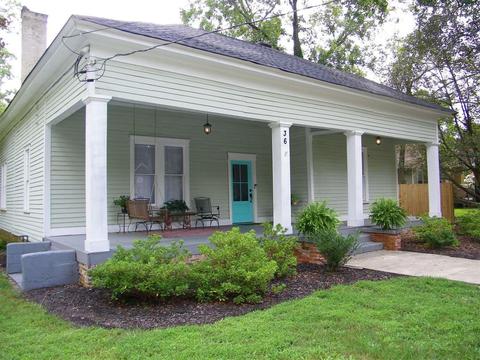 36 E New St, Winder, GA 30680 photo 1