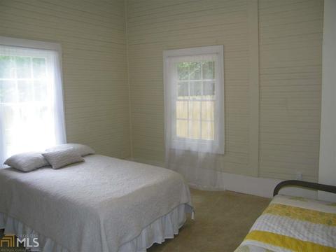 36 E New St, Winder, GA 30680 photo 21