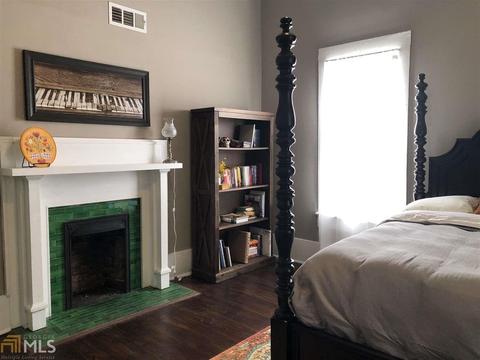 36 E New St, Winder, GA 30680 photo 19