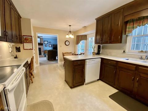 132 Ashling Dr, Lagrange, GA 30240 photo 9