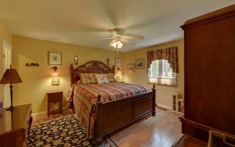 317 Estatohe Cir, Toccoa, GA 30577 photo 11