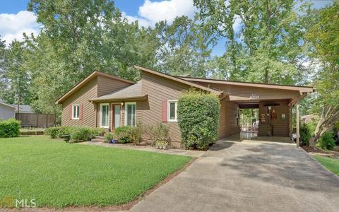 317 Estatohe Cir, Toccoa, GA 30577 photo 2