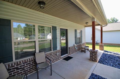296 Stanebrook Ct, Jackson, GA 30233 photo 3