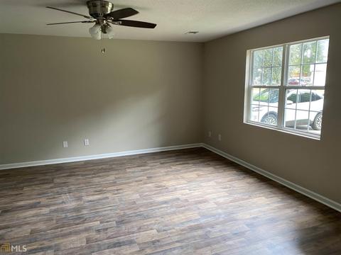 401 Corey Ct, Perry, GA 31069 photo 2
