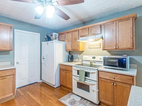482 Limerick Way, Hampton, GA 30228 photo 9