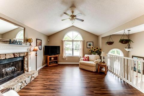 14 High Pointe Dr, White, GA 30184 photo 4