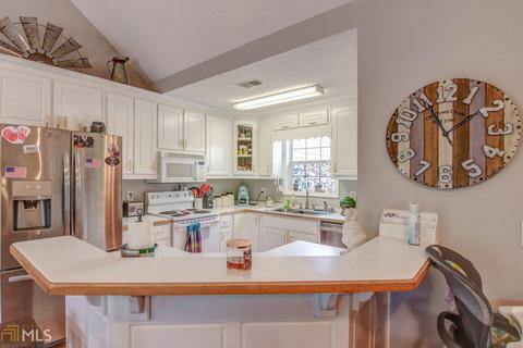 220 Berkshire Pass, Covington, GA 30016 photo 9