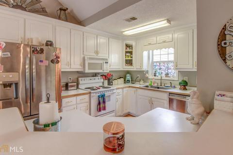 220 Berkshire Pass, Covington, GA 30016 photo 10