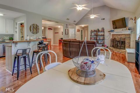 220 Berkshire Pass, Covington, GA 30016 photo 5