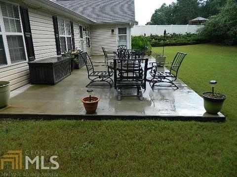 636 Rangeley Meadows Ct, Hampton, GA 30228 photo 3
