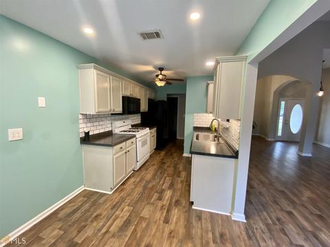 4 Lindsey Ln, Hampton, GA 30228 photo 10