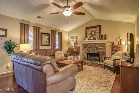 85 Dove Point Cir, Covington, GA 30016 photo 9