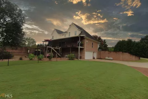 130 Harvey Ave, Covington, GA 30016 photo 3