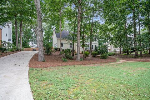 5240 Overbend Trl, Suwanee, GA 30024 photo 4