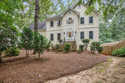 5240 Overbend Trl, Suwanee, GA 30024 photo 1