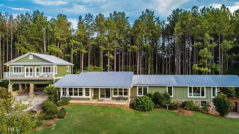 358 Riverbend Dr, Lagrange, GA 30240 photo 1