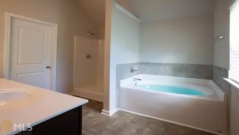 135 Milton Dr, Covington, GA 30016 photo 12