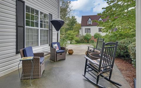 685 E Tugalo St, Toccoa, GA 30577 photo 3