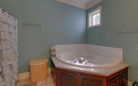 685 E Tugalo St, Toccoa, GA 30577 photo 22