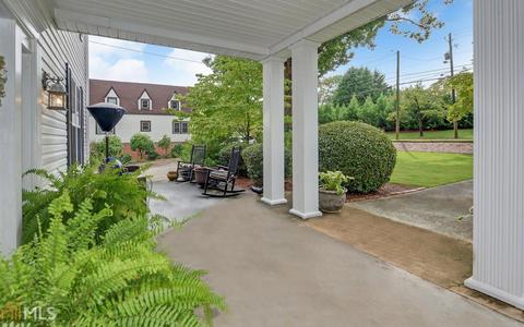 685 E Tugalo St, Toccoa, GA 30577 photo 4