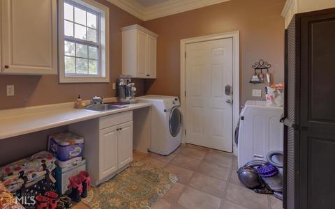 685 E Tugalo St, Toccoa, GA 30577 photo 24