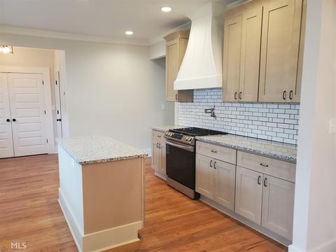 12 Hazel St, Porterdale, GA 30014 photo 4