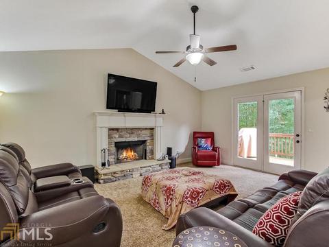 592 Matt Ln, Bethlehem, GA 30620 photo 14