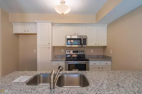 302 Pond View Rd, Macon, GA 31206 photo 5