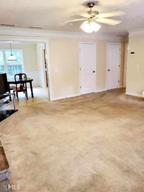 155 Shadowbrook Dr, Covington, GA 30016 photo 10