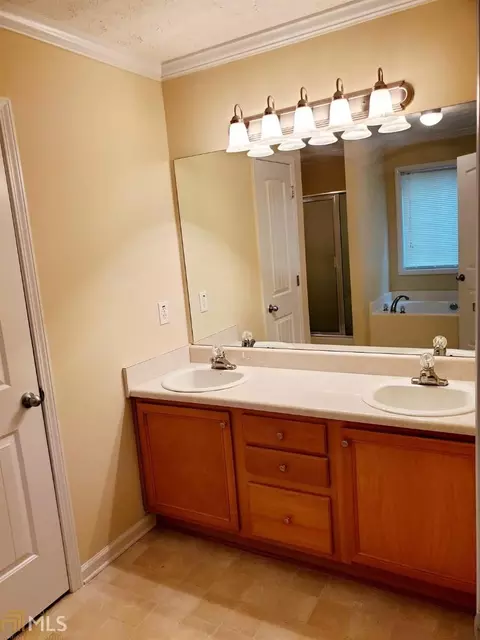 155 Shadowbrook Dr, Covington, GA 30016 photo 5