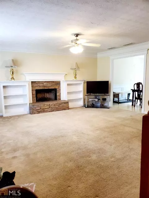 155 Shadowbrook Dr, Covington, GA 30016 photo 9