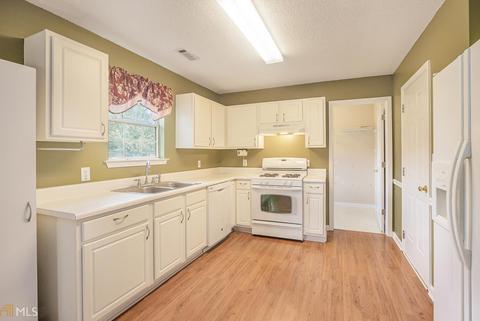 64 Eva Dr, Hampton, GA 30228 photo 11