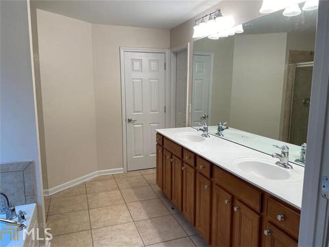330 Hammersmith Dr, Suwanee, GA 30024 photo 10