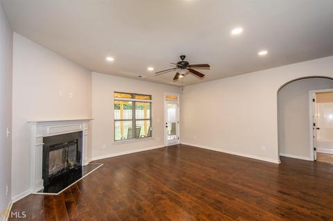 7526 Springbox Dr, Fairburn, GA 30213 photo 17