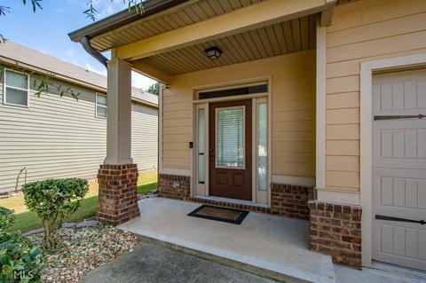 7526 Springbox Dr, Fairburn, GA 30213 photo 4