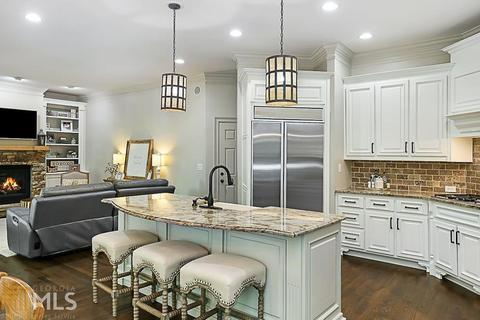 6815 Laurel Oak Dr, Suwanee, GA 30024 photo 5