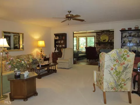 1027 Riverside Dr, Lagrange, GA 30240 photo 5
