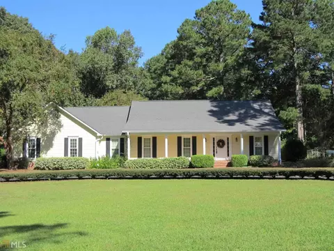 1027 Riverside Dr, Lagrange, GA 30240 photo 1