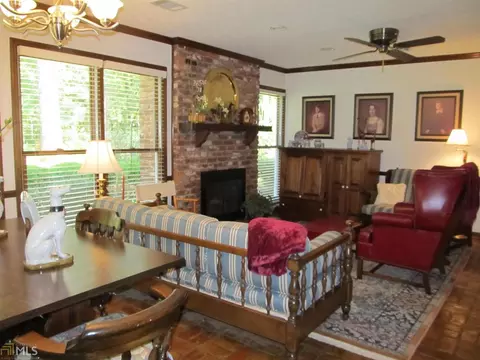 1027 Riverside Dr, Lagrange, GA 30240 photo 9