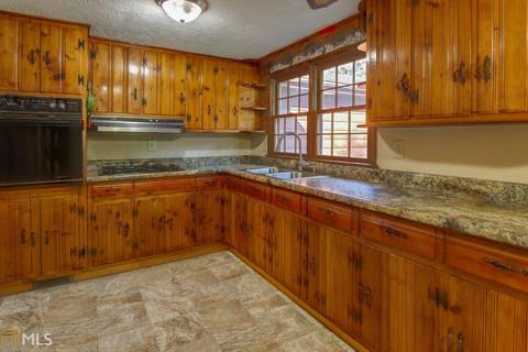 6817 Davis Rd, Macon, GA 31217 photo 5