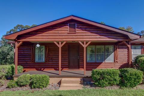 6817 Davis Rd, Macon, GA 31217 photo 2
