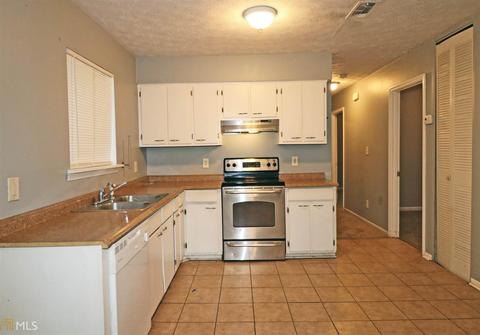 7023 Stephens Dr, Rex, GA 30273 photo 2